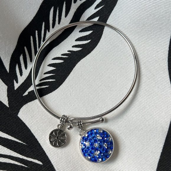 Ginger Snap bangle bracelet. - Picture 3 of 5